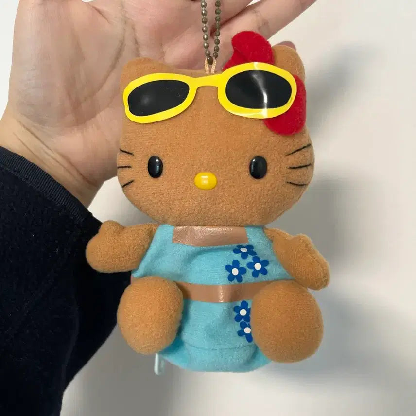[BUNJANG] Vintage Hello Kitty Tanning Kitty Keychain Pouch / 고전키티 태닝키티 카이로 파우치 키링 선글라스 수영복