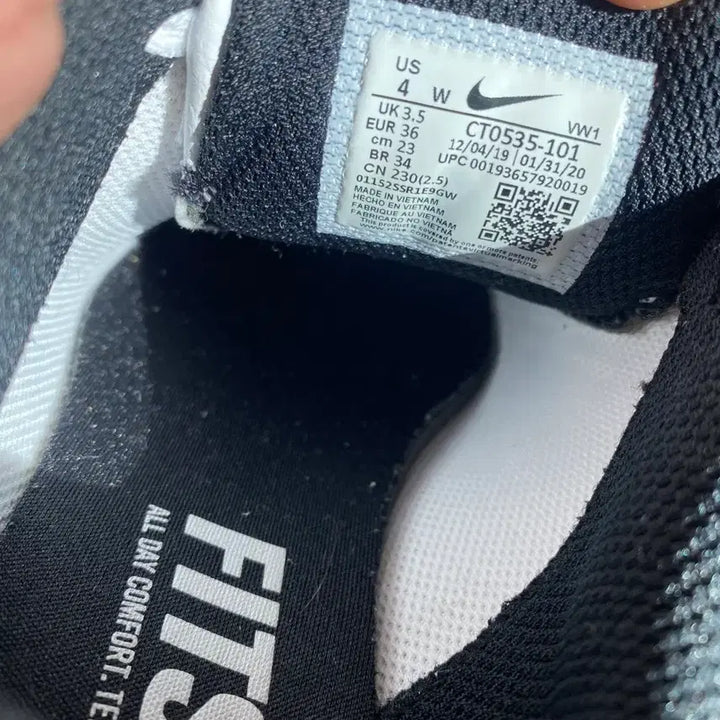 [BUNJANG] Nike Golf Shoes (Size 230) / 나이키골프화230 실착1회