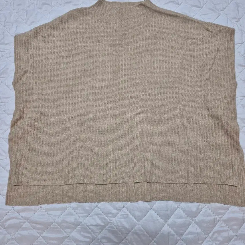 [SOLD OUT] Inlayment 캐시미어 니트 판초