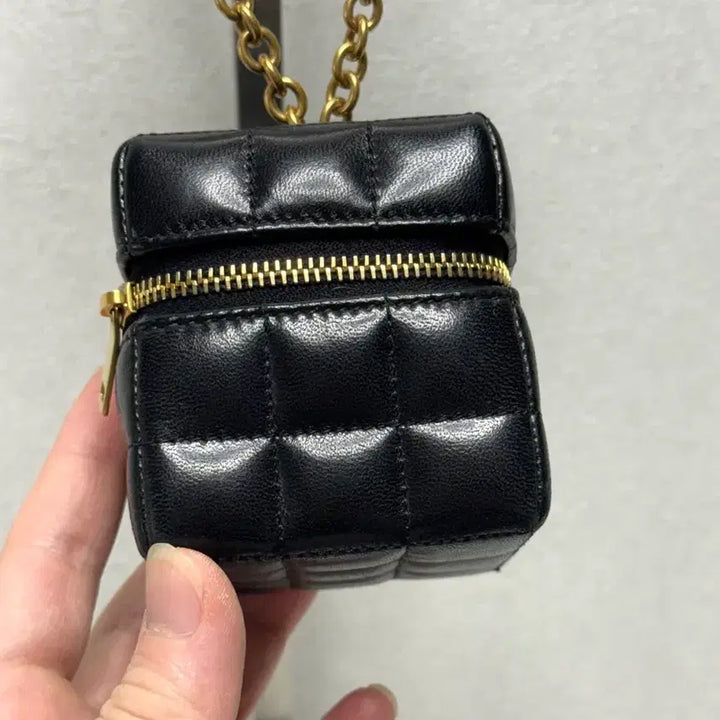 [BUNJANG] Saint Laurent Carre Mini Cube Chain Tote Bag / (백화점)생로랑 까레 미니 큐브 체인 토트백