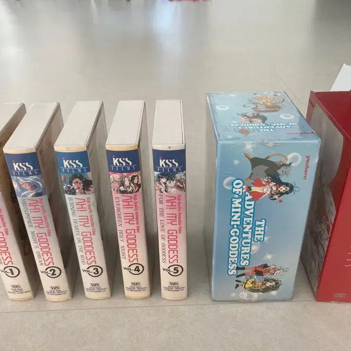 [BUNJANG] Oh My Goddess VHS and DVD Set / 오나의여신님 VHS, DVD 팝니다