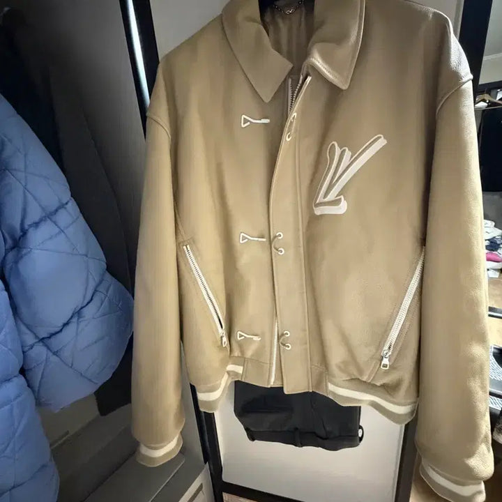 [BUNJANG] Louis Vuitton Varsity Jacket Blouson / (54) 루이비통 한정한 레어 바시티 자켓 블루종 패딩 파카 코트 점퍼