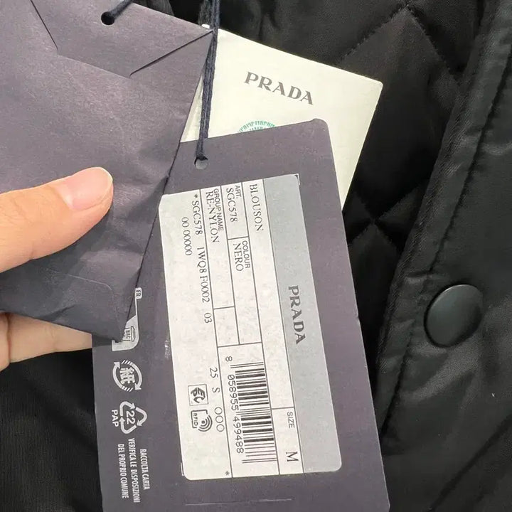 [BUNJANG] Prada Re-Nylon Bomber Padded Jacket (Size M) / (새상품)24FW 프라다 리나일론 봄버 패딩 자켓(M사이즈)