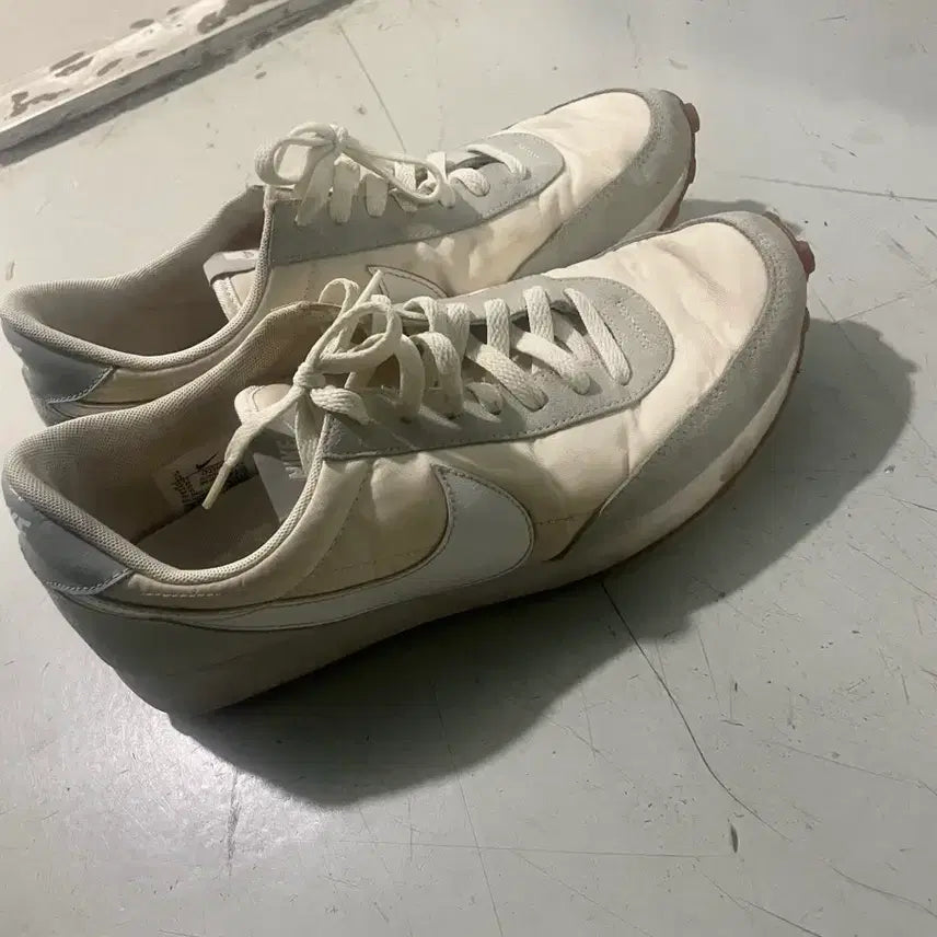 [BUNJANG] Nike Daybreak Sneakers / 나이키 데이브레이크 운동화 판매합니다 280