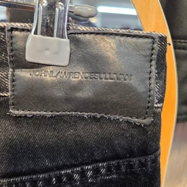 [SOLD OUT] [희귀] 존로렌스설리번 테이핑 와이드 데님 팬츠 (블랙)