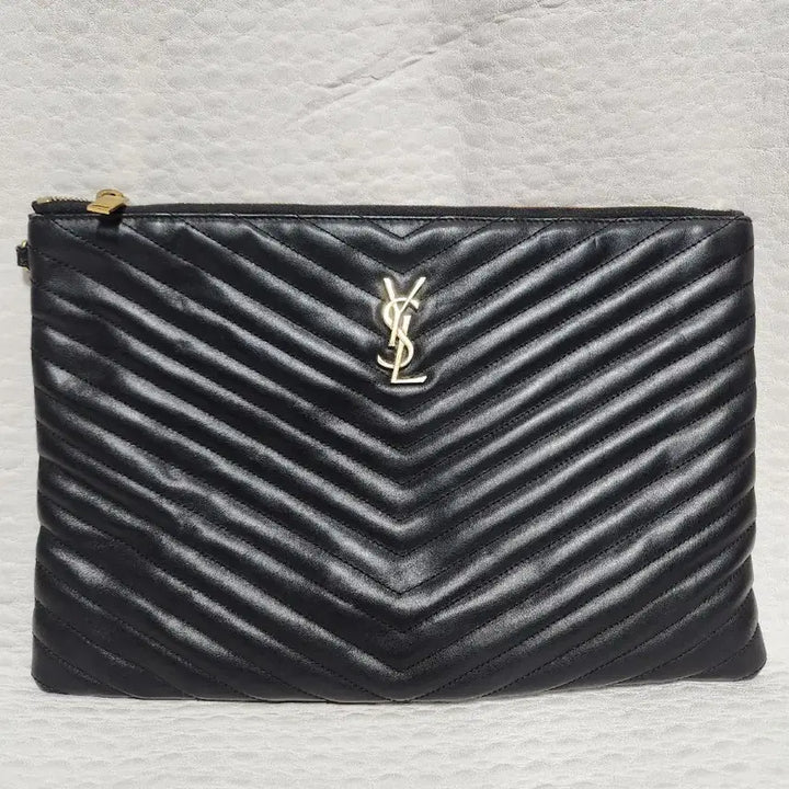 [BUNJANG] Yves Saint Laurent Matelasse Black Clutch Bag / 입생로랑 마틀라세 블랙 클러치 백