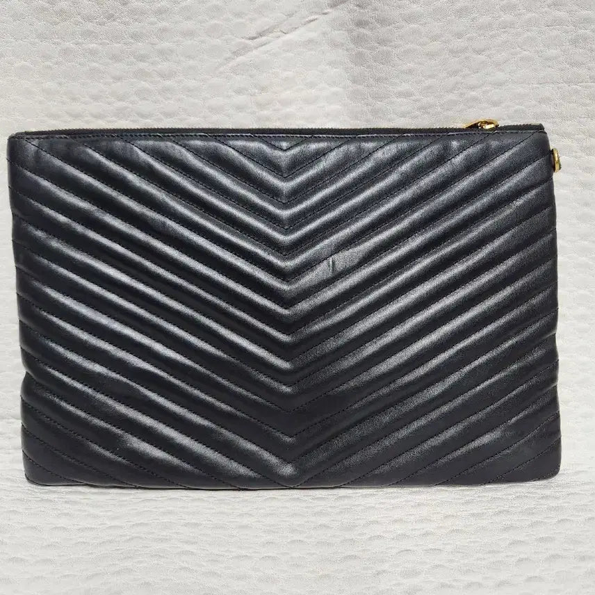 [BUNJANG] Yves Saint Laurent Matelasse Black Clutch Bag / 입생로랑 마틀라세 블랙 클러치 백