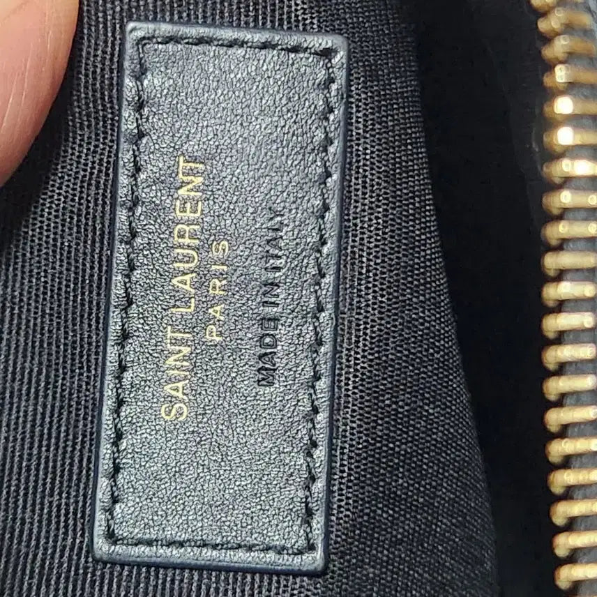 [BUNJANG] Yves Saint Laurent Matelasse Black Clutch Bag / 입생로랑 마틀라세 블랙 클러치 백