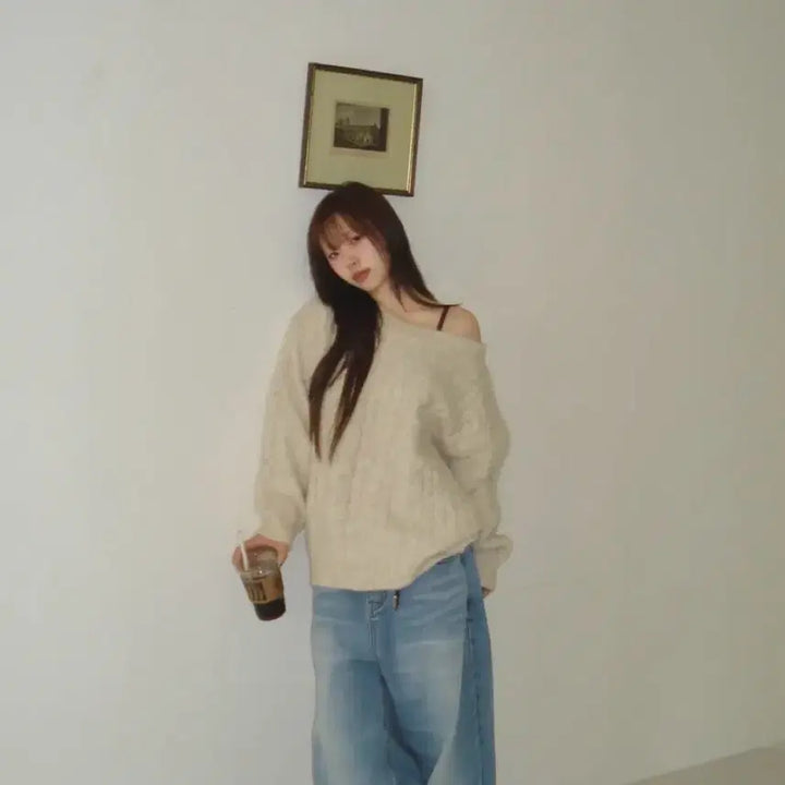 [BUNJANG] Our Cabinet One-Shoulder Knit Top / 아워캐비넷 원숄더 니트
