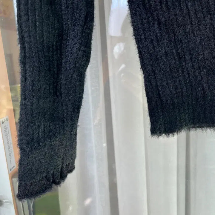 [BUNJANG] Recove Wing Yarn Shirred Mock Neck Knit Top / 레코브 날개사 셔링 반목폴라 free