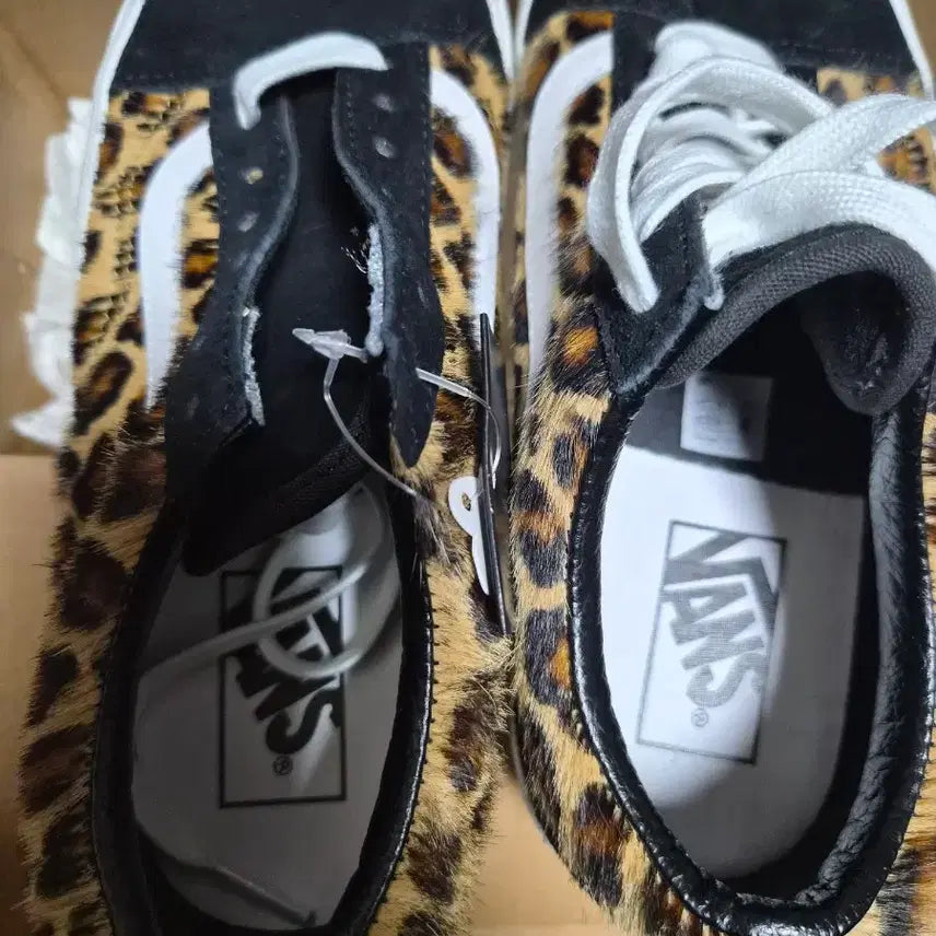 [BUNJANG] Vans Old Skool Leopard Sneakers / 반스 올드스쿨 레오파드 스니커즈