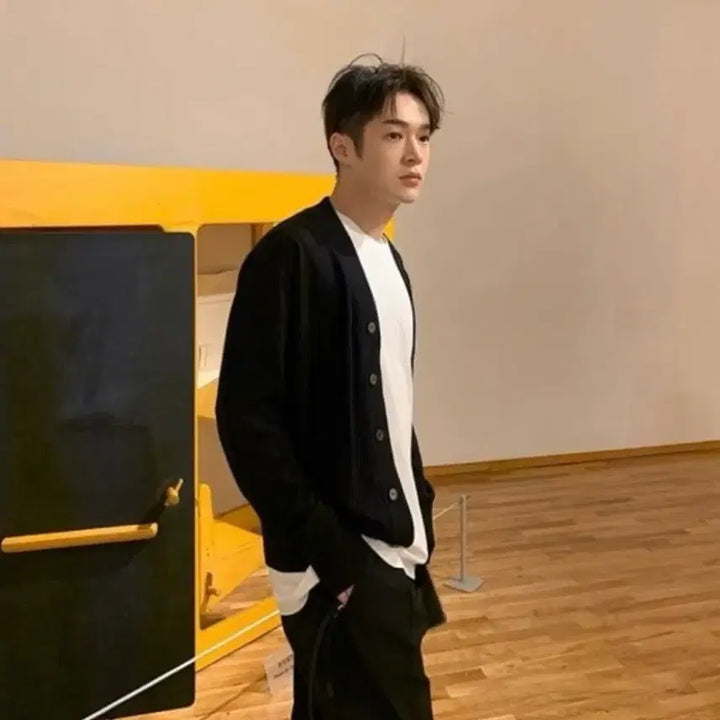 [BUNJANG] Maison Margiela Elbow Patch Cardigan / [50] 메종 마르지엘라 엘보우 엘보 패치 레더 가죽 맨투맨 스웻셔츠