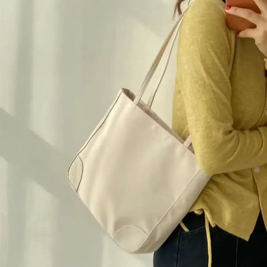 [BUNJANG] Ivory Pale Yellow Nylon Shoulder Bag / 아이보리 연노랑 숄더백 나일론