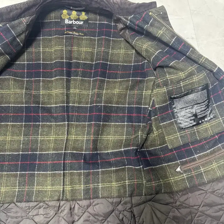 [BUNJANG] Barbour Olive Wax Jacket / 바버 왁스 자켓 올리브
