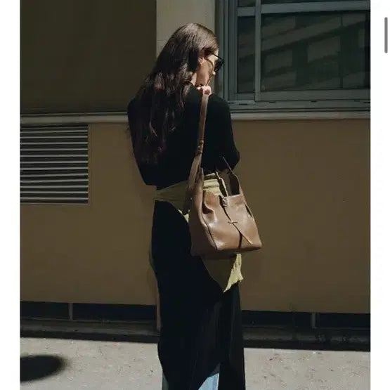 [BUNJANG] Loeuvre Marianne Small Shoulder Bag - Hazel Brown / 루에브르 marianne 숄더백 스몰 헤이즐 브라운
