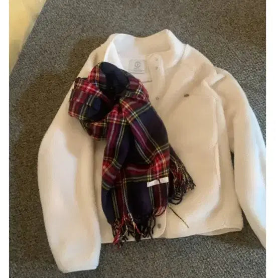 [BUNJANG] Yuri Fleece Ivory / 유리에 후리스 아이보리