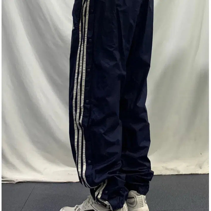 [BUNJANG] Adidas Navy Three-Stripe Training Pants / 아디다스 단추 네이비 3선 트레이닝 팬츠