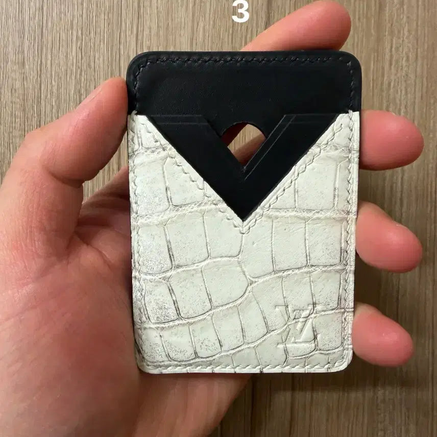 [BUNJANG] Maxeif Crocodile Leather Card Wallet / 이탈리아 히말라야 악어 가죽으로 만든 맥스이프 카드 지갑