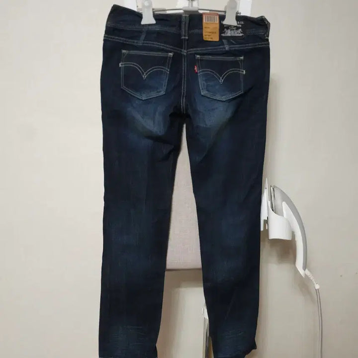 [BUNJANG] Levi's Women's Jeans W27 L32 / 미사용 리바이스 여성 청바지 W27 L32