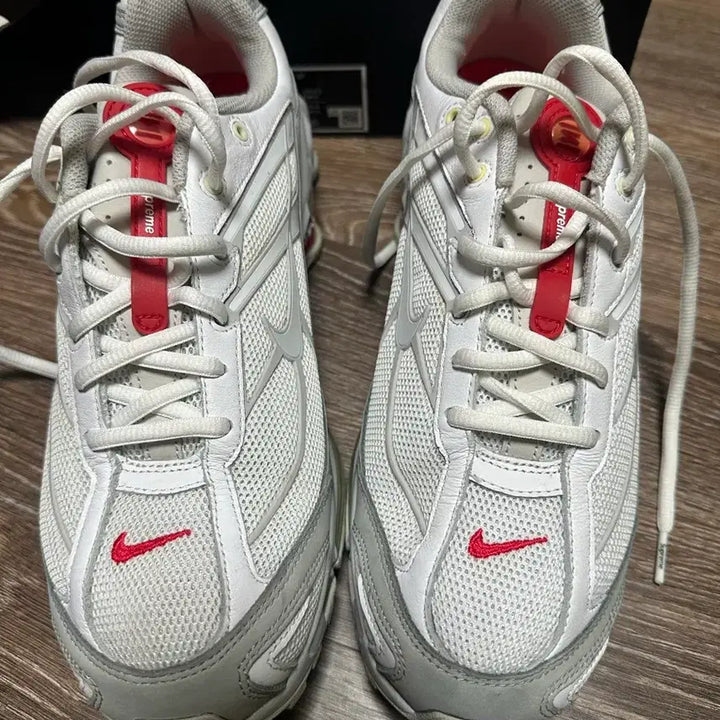 [BUNJANG] Nike x Supreme Shox Ride 2 SP White Sneakers / 나이키 x 슈프림 샥스 라이드 2 SP 화이트