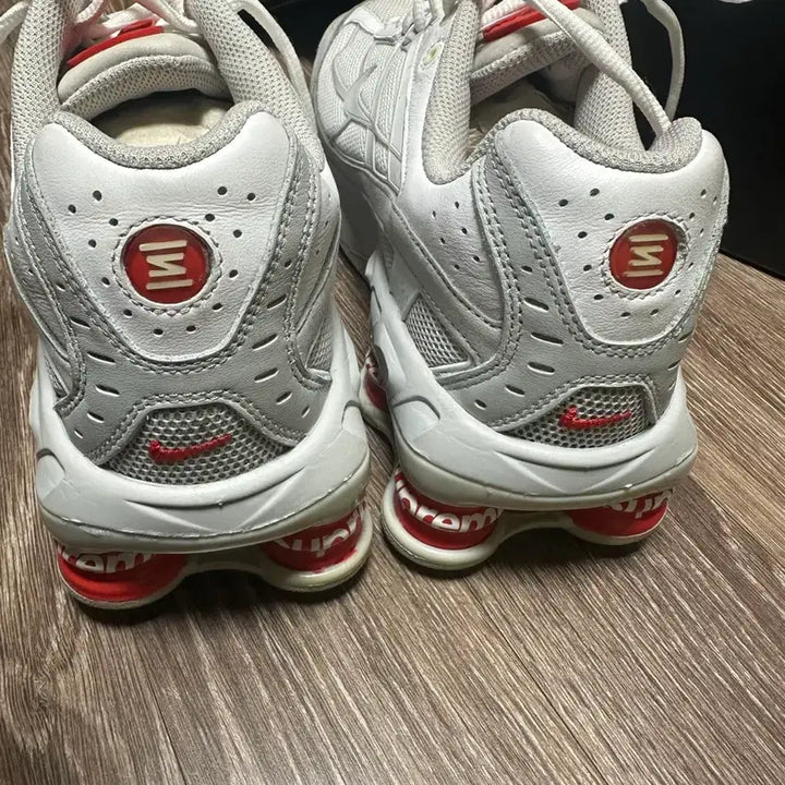 [BUNJANG] Nike x Supreme Shox Ride 2 SP White Sneakers / 나이키 x 슈프림 샥스 라이드 2 SP 화이트