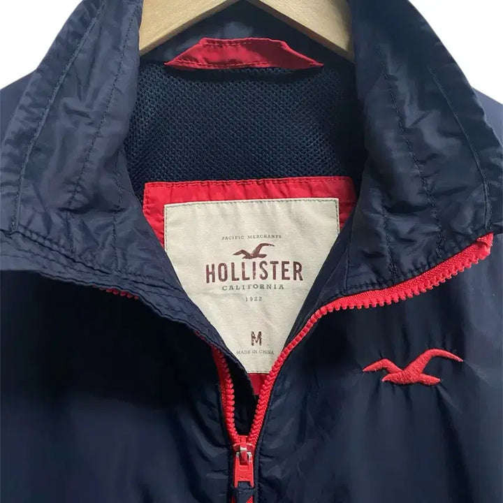[BUNJANG] Hollister Navy Red Logo Windbreaker M / 홀리스터 네이비 레드로고 바람막이 M