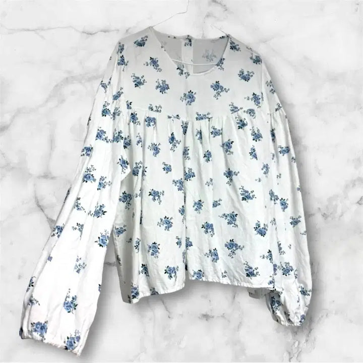 [BUNJANG] Designer Linen Floral Blouse / 새상품 린넨 여리여리한 플라워 디자이너 블라우스 티 667788 사이즈