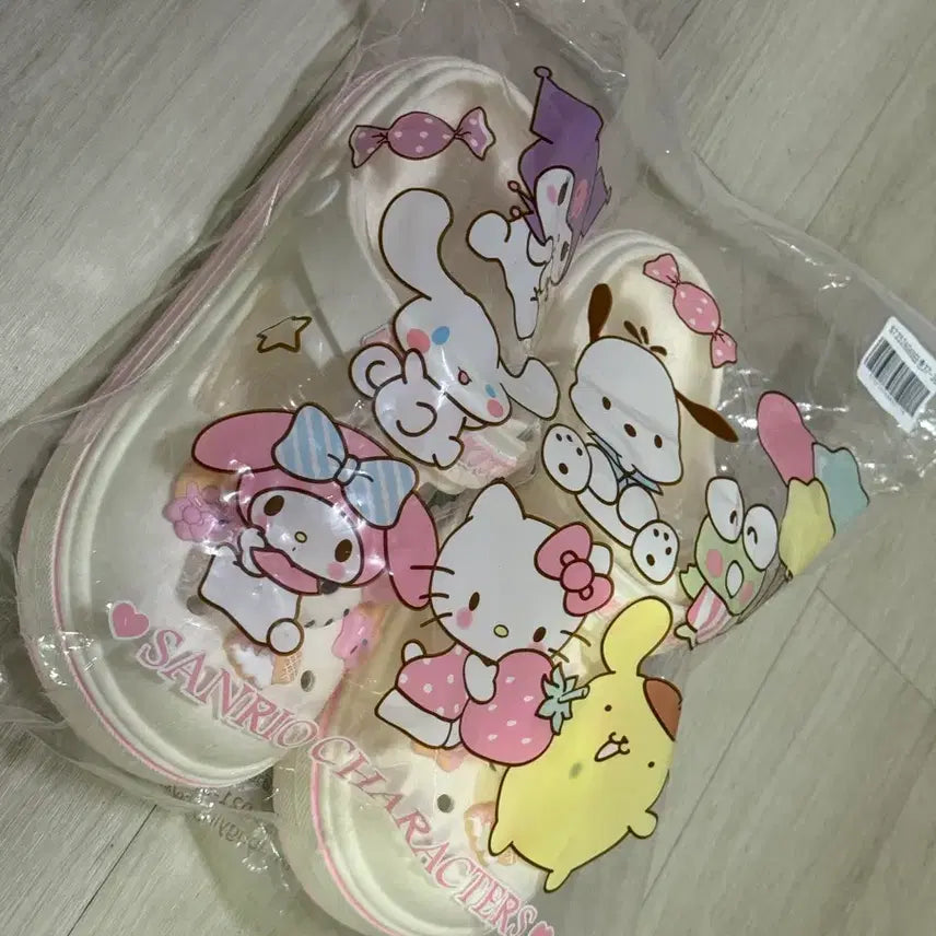 [BUNJANG] Hello Kitty Slippers 235-240mm / 헬로키티 슬리퍼 235-240mm
