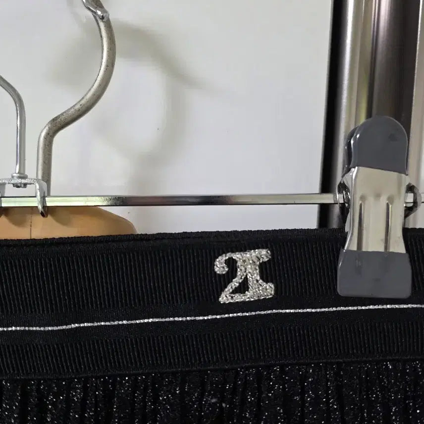 [SOLD OUT] 잇미샤 블랙 주름 롱 스커트