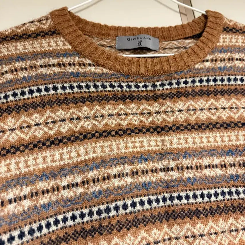 [BUNJANG] Giordano Wool Sweater / 지오다노 모 스웨터 95-100사이즈 정도