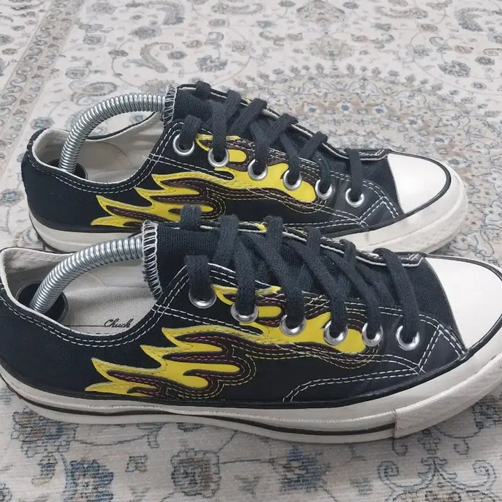 [BUNJANG] Converse Chuck Taylor Flame Low Sneakers (235-240mm) / 컨버스 척테일러  불꽃 로우 스니커즈 4.5 (235-240mm)