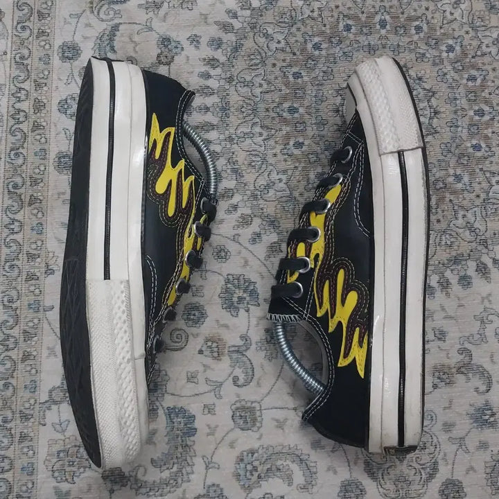 [BUNJANG] Converse Chuck Taylor Flame Low Sneakers (235-240mm) / 컨버스 척테일러  불꽃 로우 스니커즈 4.5 (235-240mm)