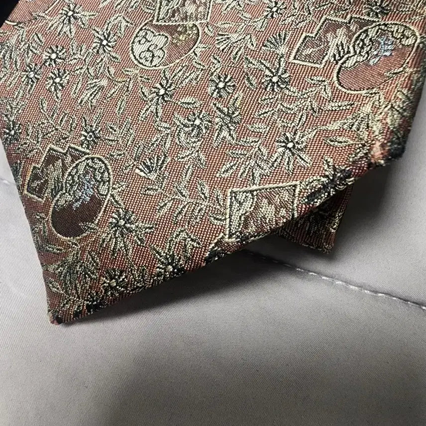 [BUNJANG] Issey Miyake YSL Tie Bundle Set / 입생로랑 이야세 미야케 넥타이 4종 일괄