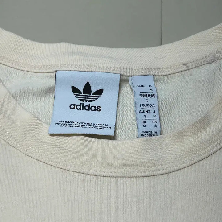 [BUNJANG] Adidas Short Sleeve T-shirt (Size M) / 아디다스 반팔티 M