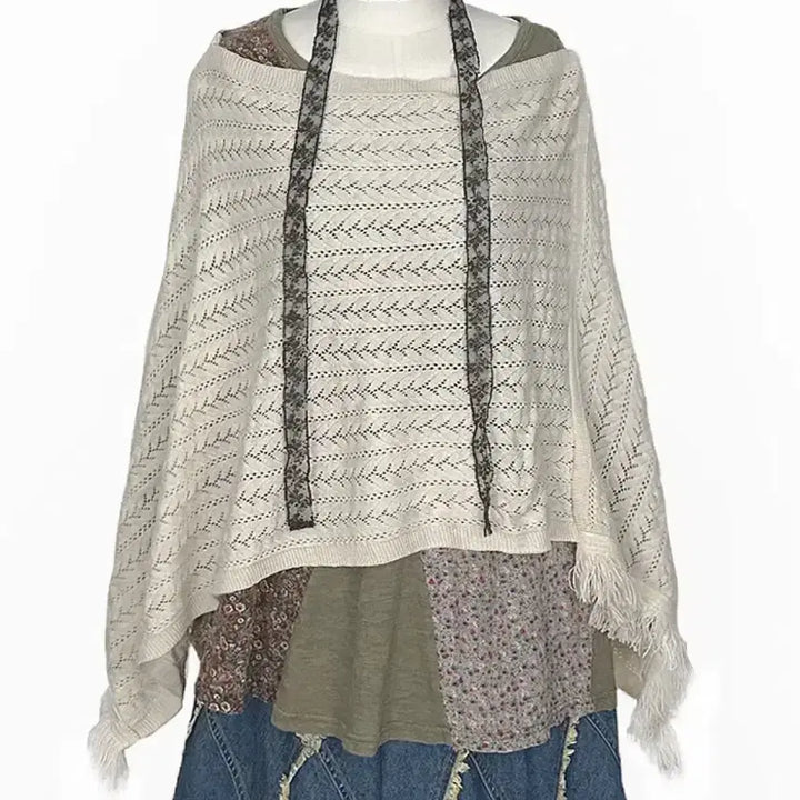 [SOLD OUT] 일본빈티지 미사용언발태슬펀칭판쵸판초가디건연베이지 모리걸하구미룩갸루y2k