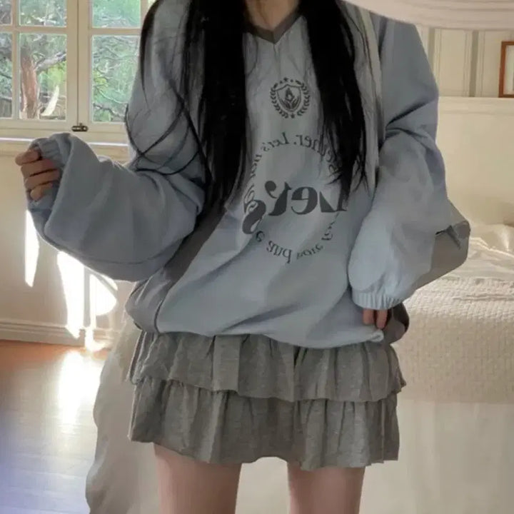 [BUNJANG] V-Neck Sky Blue Women's Sweatshirt / V넥 맨투맨 티셔츠