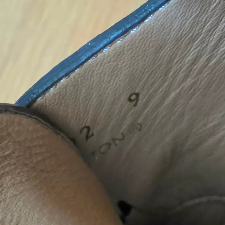 [BUNJANG] Louis Vuitton LV Easy Mule / 루이비통 LV 이지 뮬 9사이즈