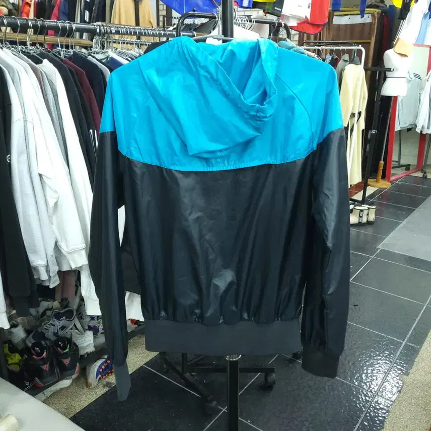[BUNJANG] Nike Windbreaker Jacket / 나이키바람막이 M