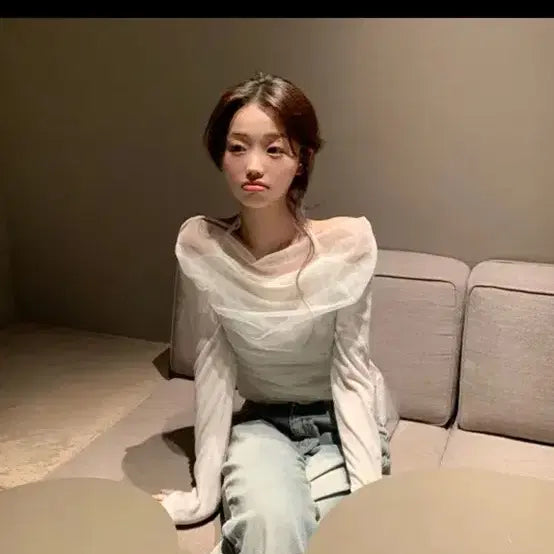 [BUNJANG] Young &amp; Rich Dreamslit Off-Shoulder Top / 영앤리치 쇼핑몰 | 드림슬릿 오프셔링 -t 판매합니다