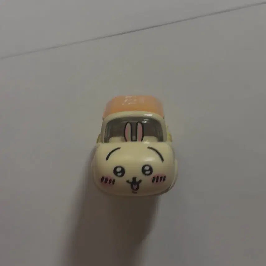 먼작귀 우사기 자동차 피규어 판매