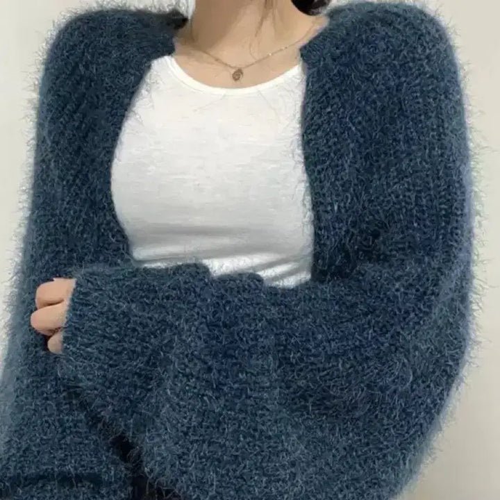[BUNJANG] Deumut Cropped Bolero Cardigan / 에이블리 더멋 크롭 볼레로 가디건 연말룩