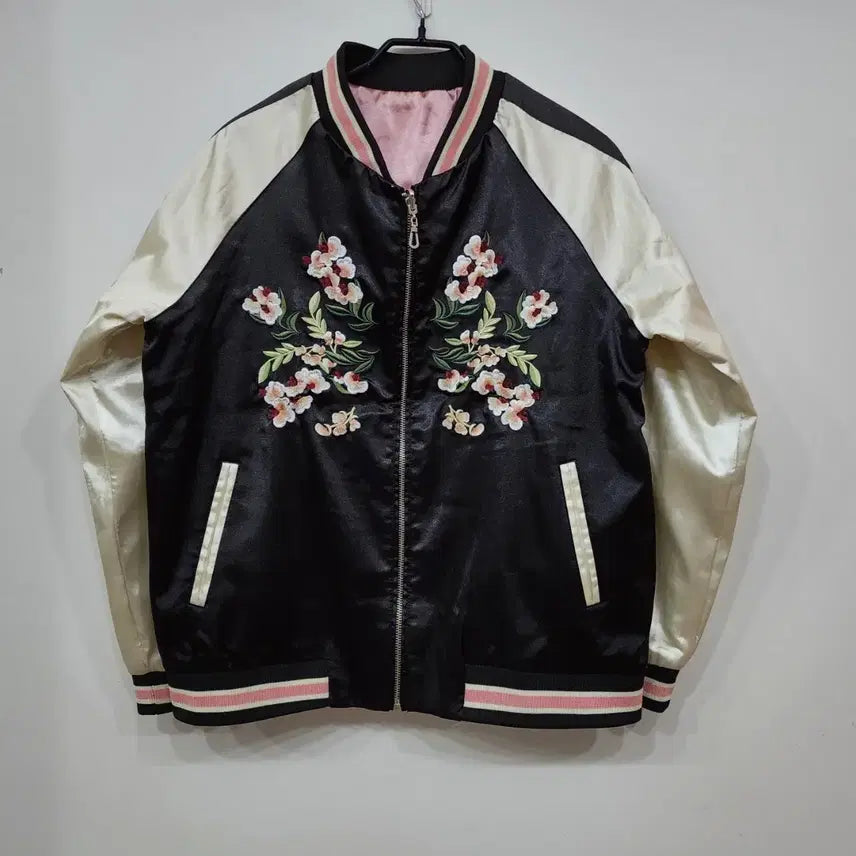 [BUNJANG] Vintage Black Floral Embroidery Souvenir Jacket / 빈티지 스카잔 자켓 L