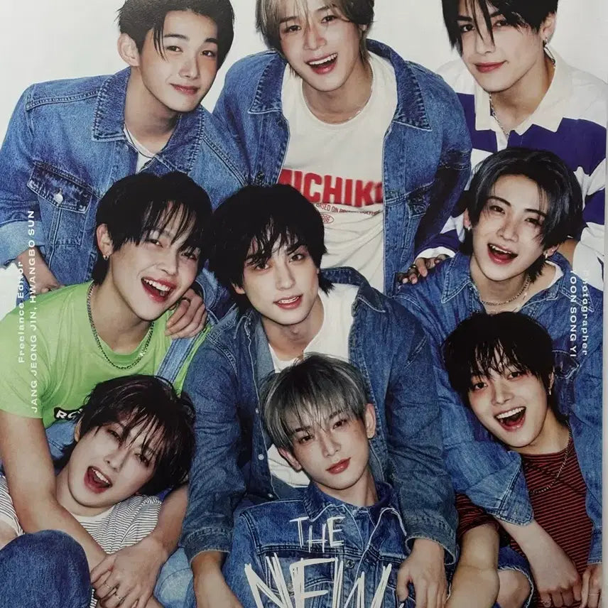 [BUNJANG] &amp;TEAM COSMOPOLITAN March 2025 Magazine &amp;DAY Bundle Set / 앤팀 코스모폴리탄 2025 3월호 잡지 매거진 화보 포카 포스터 앤데이