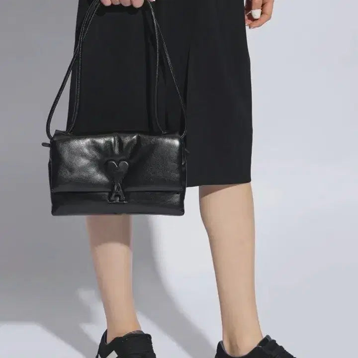 [BUNJANG] AMI Leather Shoulder Bag / (미시착 새상품) 아미 불레부 레더 숄더백