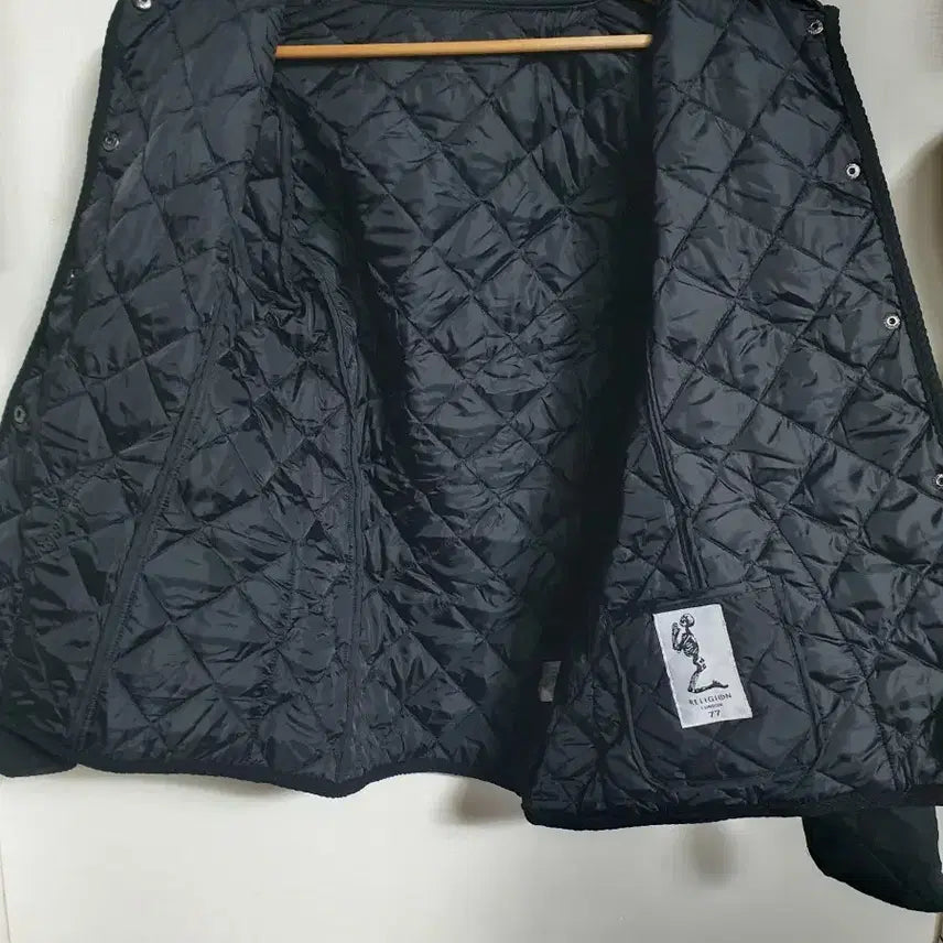 [BUNJANG] Religion Lightweight Padded Jacket 77 / 릴리전 경량 패딩 77