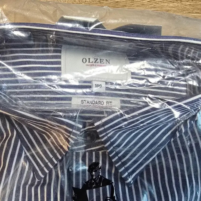 [SOLD OUT] 올젠 스트라이프 셔츠 네이비 100 새제품 팝니다