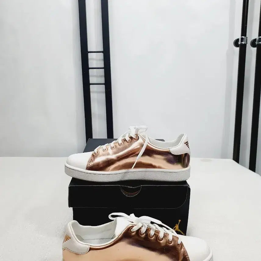 [BUNJANG] Emporio Armani Sneakers (230-235mm) / 엠포리오 아르마니 스니커즈 230~235