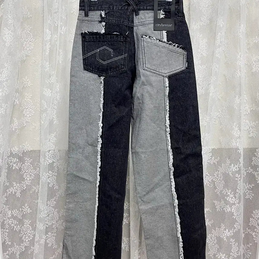 [SOLD OUT] S) 새상품 시티브리즈 컷팅 배색 와이드 데님팬츠 블랙