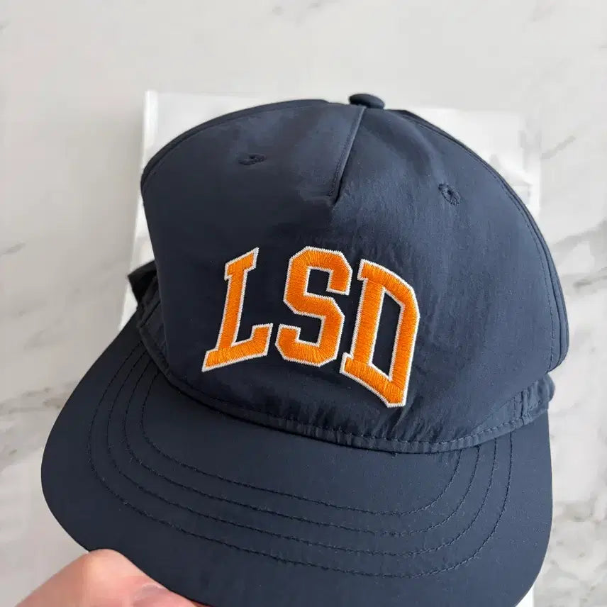 [BUNJANG] Satisfy Flight Silk Pinch Cap Navy OS / 새티스파이 플라이트실크 핀치 캡 네이비 OS