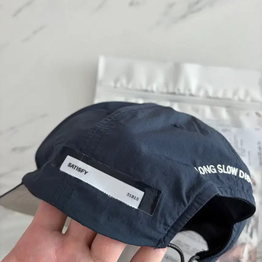 [BUNJANG] Satisfy Flight Silk Pinch Cap Navy OS / 새티스파이 플라이트실크 핀치 캡 네이비 OS